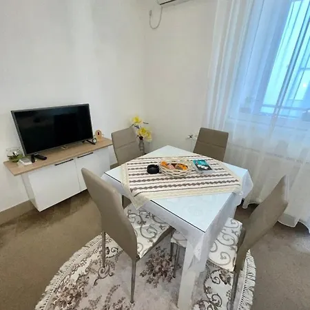 Sladjawing2 Apartment *