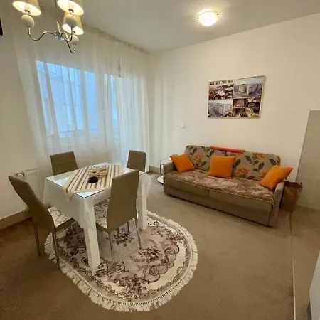 Sladjawing2 Apartment Jagodina